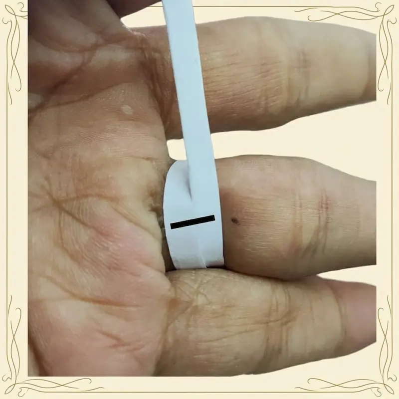 panduan akurat cara ukur cincin dengan lingkar jari dengan ketat
