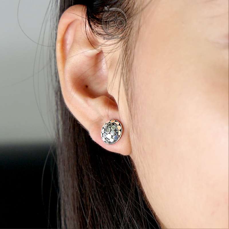 perak_bali_anting_stud_wanita_perak_bali_925_simple_plong_tutul_armadila_full10_m6dkd127.jpeg