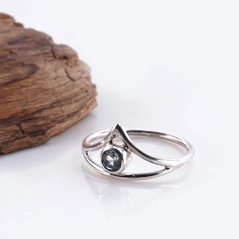 Koleksi Cincin Wanita Perak 925 Natural Mini Sky Topaz Vivarini
