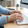 Gelang Bangle Wanita Perak 925 Natural Turquoise Bangelisa depan laptop