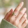 cincin wanita batu safir hijau natural 7x5 mm