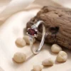 Detail kilau batu zirkon tabur paddio pada cincin wanita perak asli 925 buatan Bali